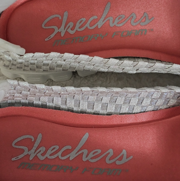 Skechers Stretch Weave Comfort Memory Foam Pearl Metallic Pattern Ballet Sneaker - Picture 7 of 15